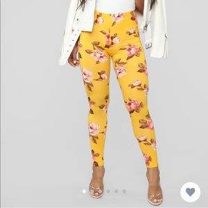BNWT fashion nova leggings